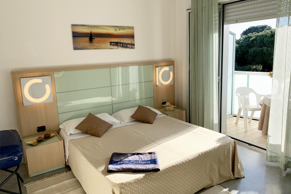 media.Gallery-Camere-06-Hotel-Sahara-Milano-Marittima